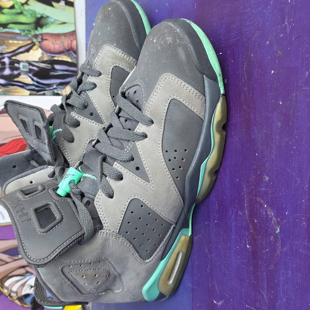 Nike Shoes Women's 8.5.  7Y Air Jordan  GS "Green Glow 2016" Sneakers 543390-005
